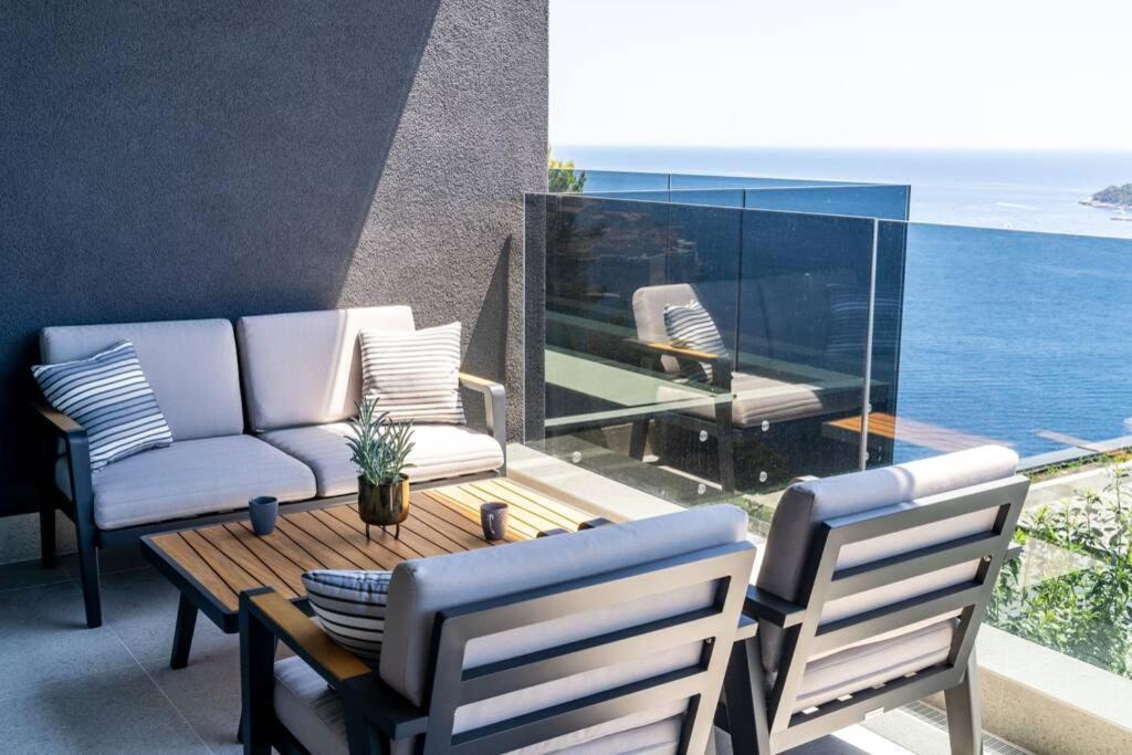 New&Luxury 5* With An Amazing View - Pure Apartment دوبروفينك المظهر الخارجي الصورة