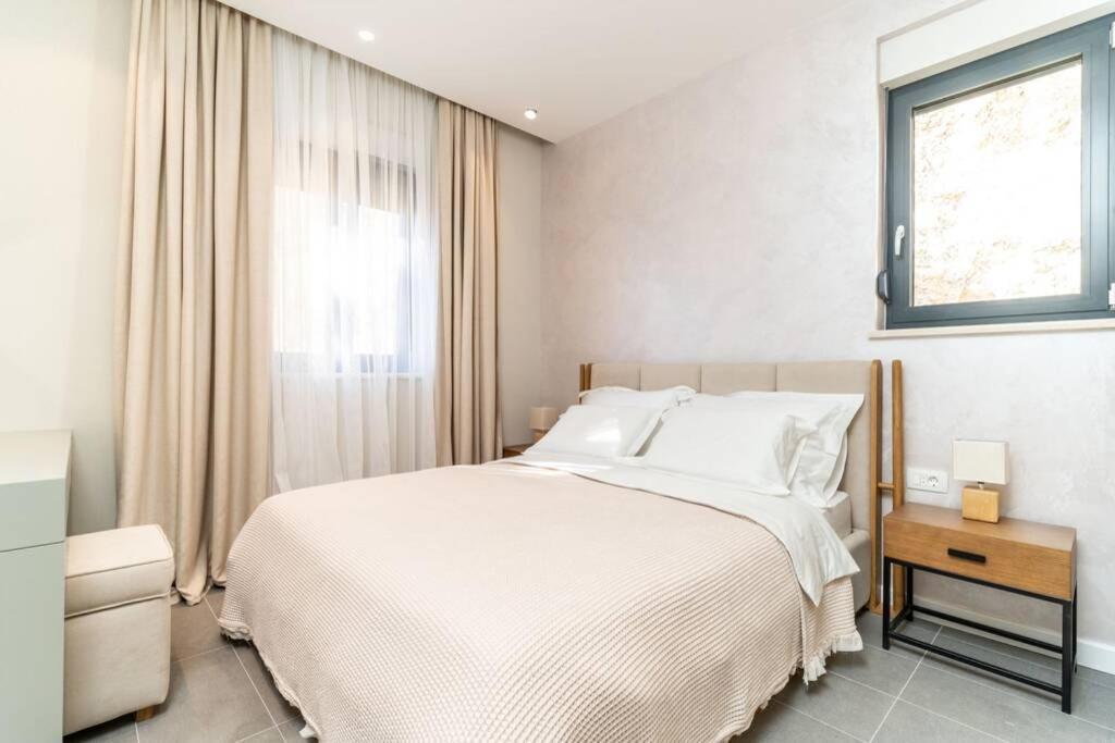 New&Luxury 5* With An Amazing View - Pure Apartment دوبروفينك المظهر الخارجي الصورة